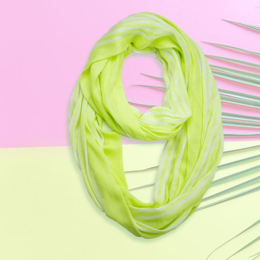 Silk Scarf with Stripe Pattern – Stylish Fashion Accessory